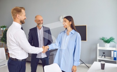 Promoción interna o contratación externa